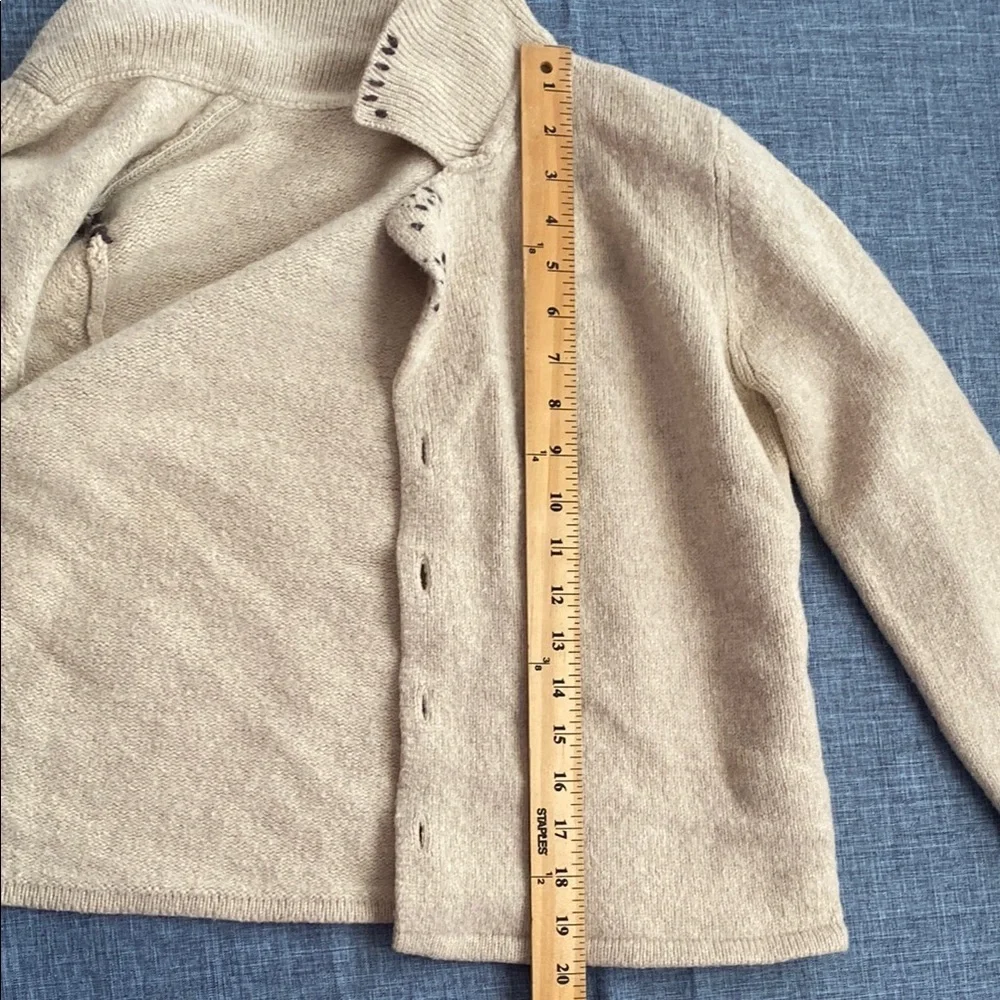 J.Jill Women's Cream Cardigan with Brown Buttons Size Medium - Picture 7 of 8